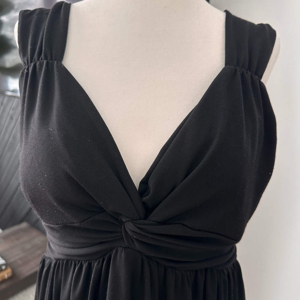 PERFECT LITTLE BLACK DRESS - Picture 2 of 8
